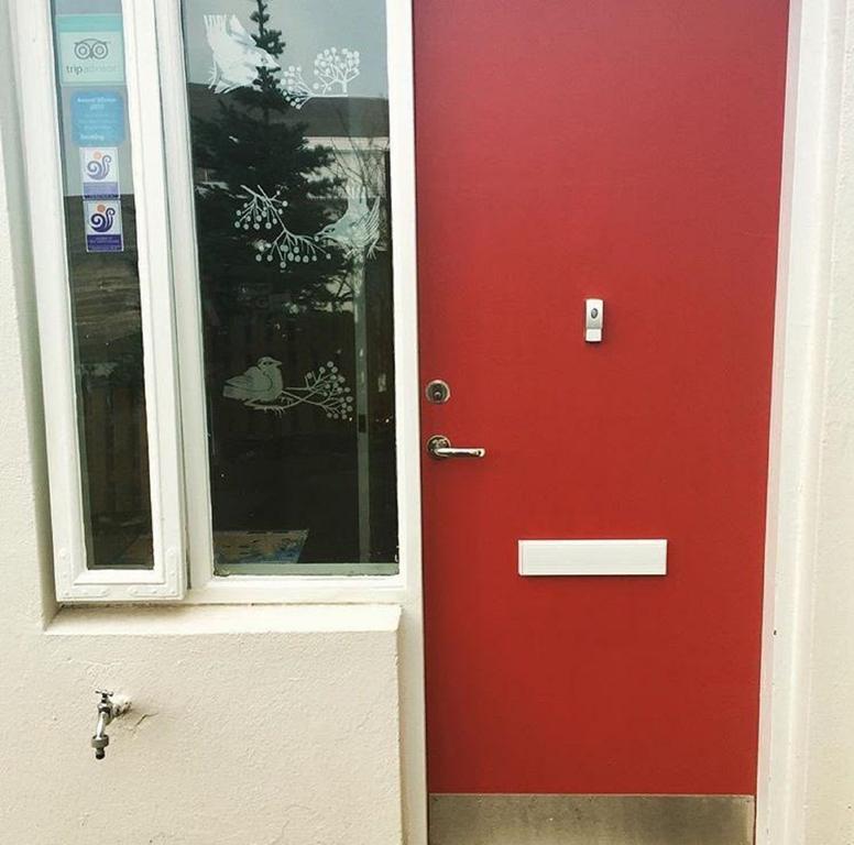 Guesthouse Hvitahusid Akureyri Exteriör bild
