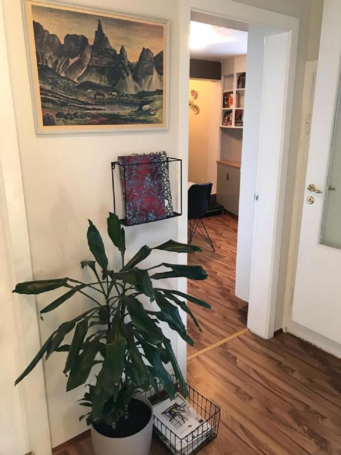 Guesthouse Hvitahusid Akureyri Exteriör bild